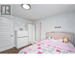 1053 GRIFFITH ROAD - 18