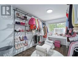 1053 GRIFFITH ROAD - 21