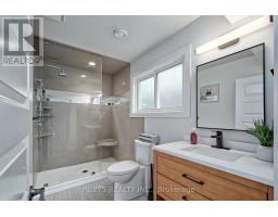 1053 GRIFFITH ROAD - 25