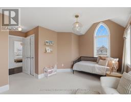 201 DORCHESTER COURT - 31