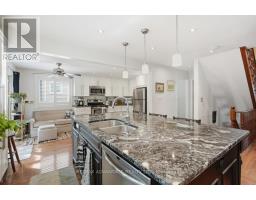 51 LAUREL CRESCENT - 15