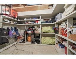 51 LAUREL CRESCENT - 35