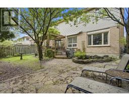51 LAUREL CRESCENT - 40