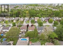 51 LAUREL CRESCENT - 42