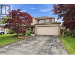 51 LAUREL CRESCENT - 43