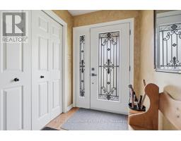 51 LAUREL CRESCENT - 8