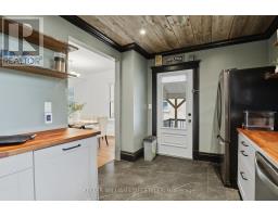 1193 YORK STREET - 19