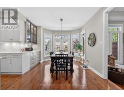 290 CHAMBERS COURT - 12