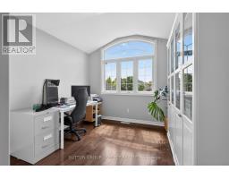 290 CHAMBERS COURT - 20