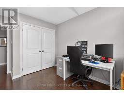 290 CHAMBERS COURT - 21