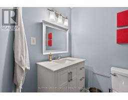 290 CHAMBERS COURT - 40