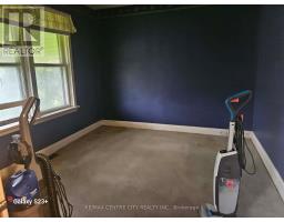 486 HALE STREET - 10