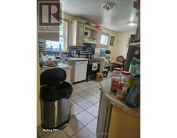 486 HALE STREET - 11