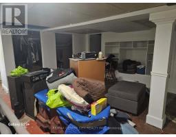 486 HALE STREET - 25
