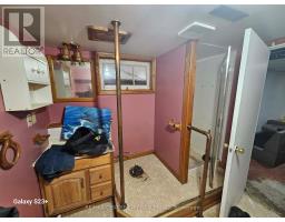 486 HALE STREET - 33
