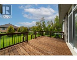 598 BENNETT CRESCENT - 23