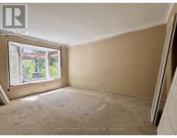35 BENSON CRESCENT - 13
