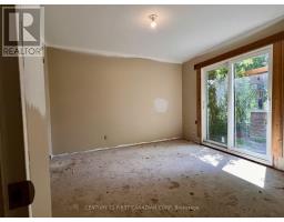 35 BENSON CRESCENT - 15