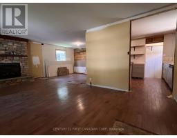 35 BENSON CRESCENT - 28