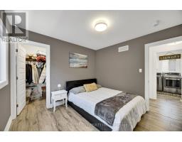 668 FREEPORT STREET - 32