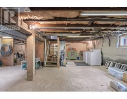 111 ALEXANDRA STREET - 35