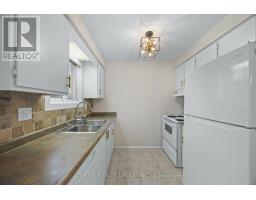 12 - 210 CARLYLE DRIVE - 15