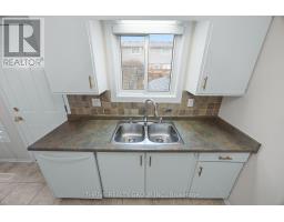 12 - 210 CARLYLE DRIVE - 17
