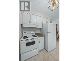 12 - 210 CARLYLE DRIVE - 18