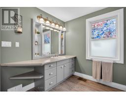 24 THIRD AVENUE - 17