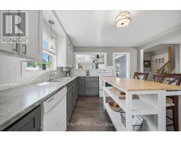 599 JOHN STREET - 17
