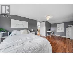 599 JOHN STREET - 32