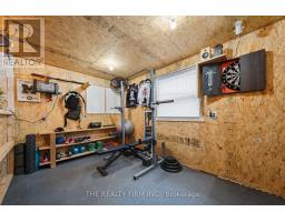 599 JOHN STREET - 37