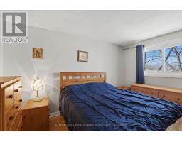 38 ALAYNE CRESCENT - 20