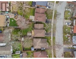 38 ALAYNE CRESCENT - 30
