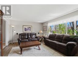 38 ALAYNE CRESCENT - 4