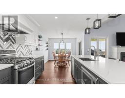 8 MELROSE COURT - 13