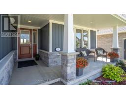 8 MELROSE COURT - 3
