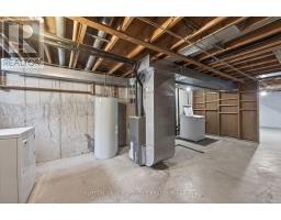 7 - 884 NOTRE DAME DRIVE - 19