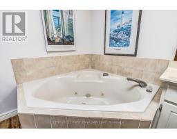 47 MONTE VISTA CRESCENT - 22
