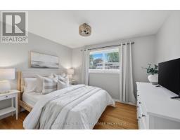 74 DEVERON CRESCENT - 21