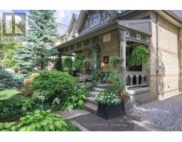 804 MAITLAND STREET - 3