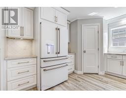 201 - 198 SPRINGBANK DRIVE - 8