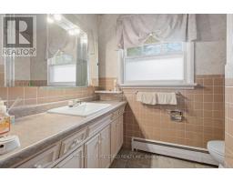 2 RUSKIN COURT - 20