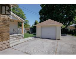352 EDMONTON STREET - 27