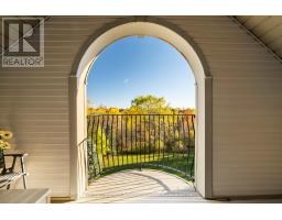 246 HAZELTON LANE - 36
