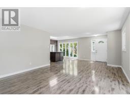 132 TOULON CRESCENT - 11