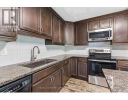 132 TOULON CRESCENT - 16