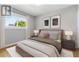 132 TOULON CRESCENT - 20