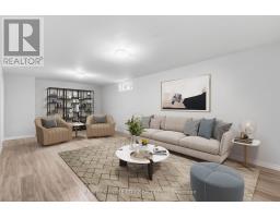 132 TOULON CRESCENT - 24