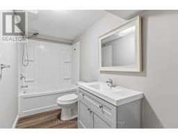 132 TOULON CRESCENT - 26